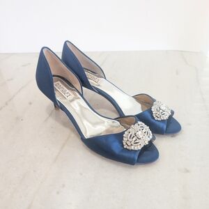 Badgley Mischka Navy Satin Peep-Toe Heels with Crystal Brooch Women's Size 9
